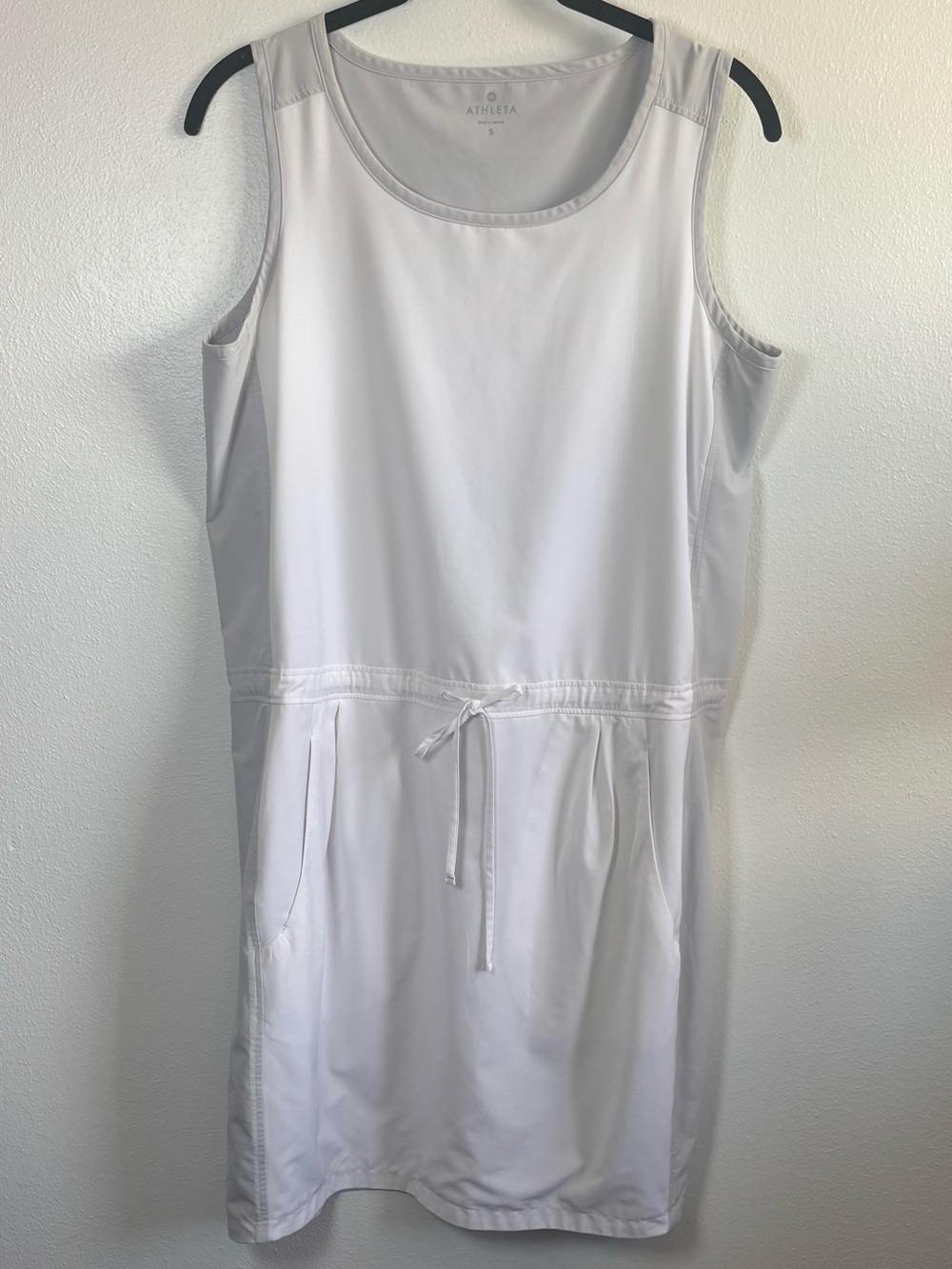 Athleta Colorblock Zoe Scoop Neck Active Tank Dress White & Gray